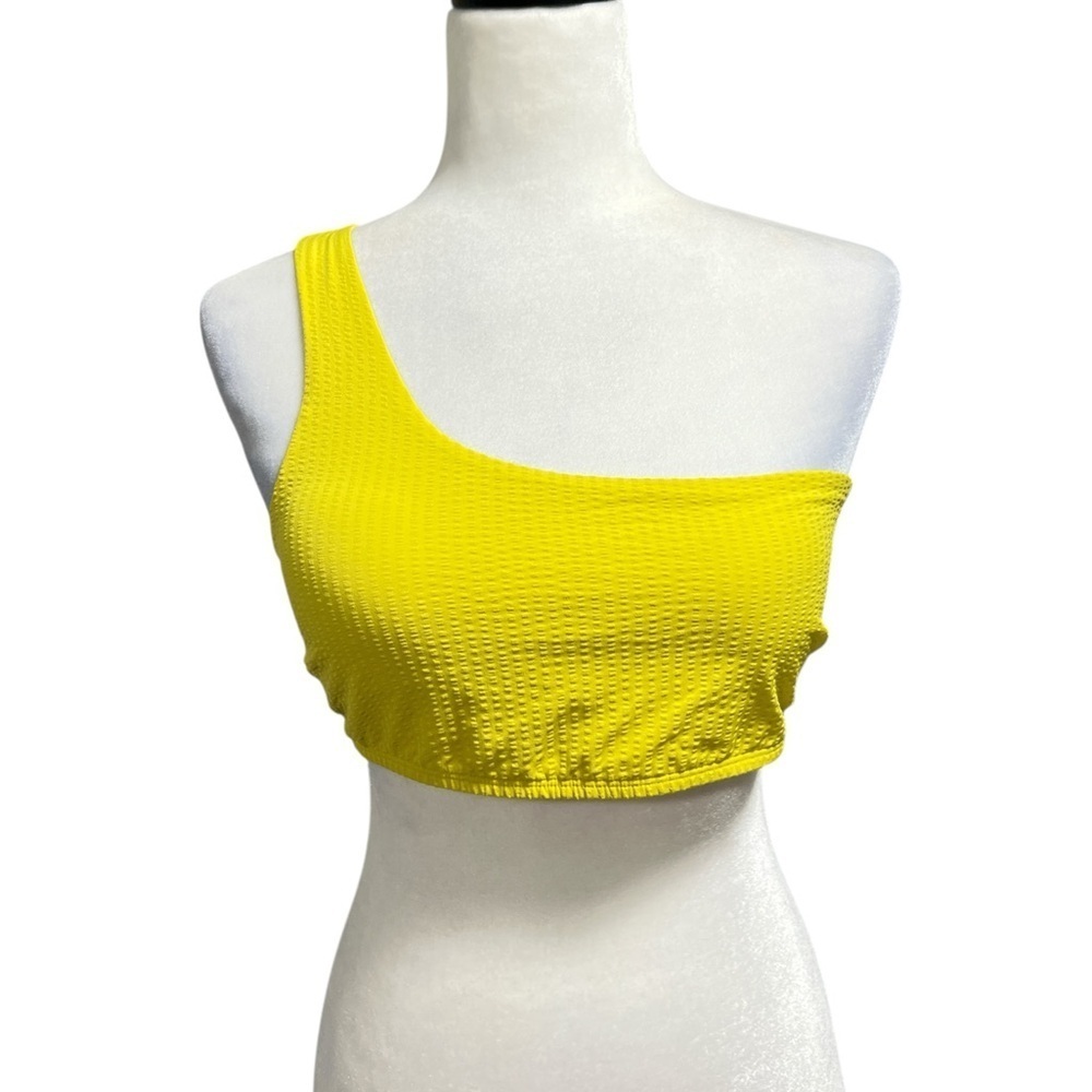 🆕 LULULEMON One Shoulder Smocked Swim Top